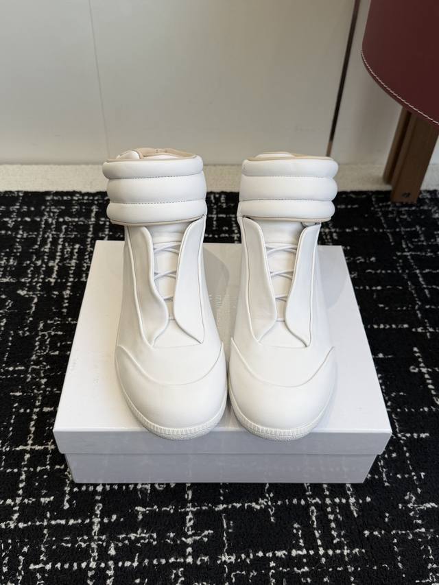High-quality Maison Margiela Fall/Winter 2025 Couple High-Top Casual Shoes (Ger