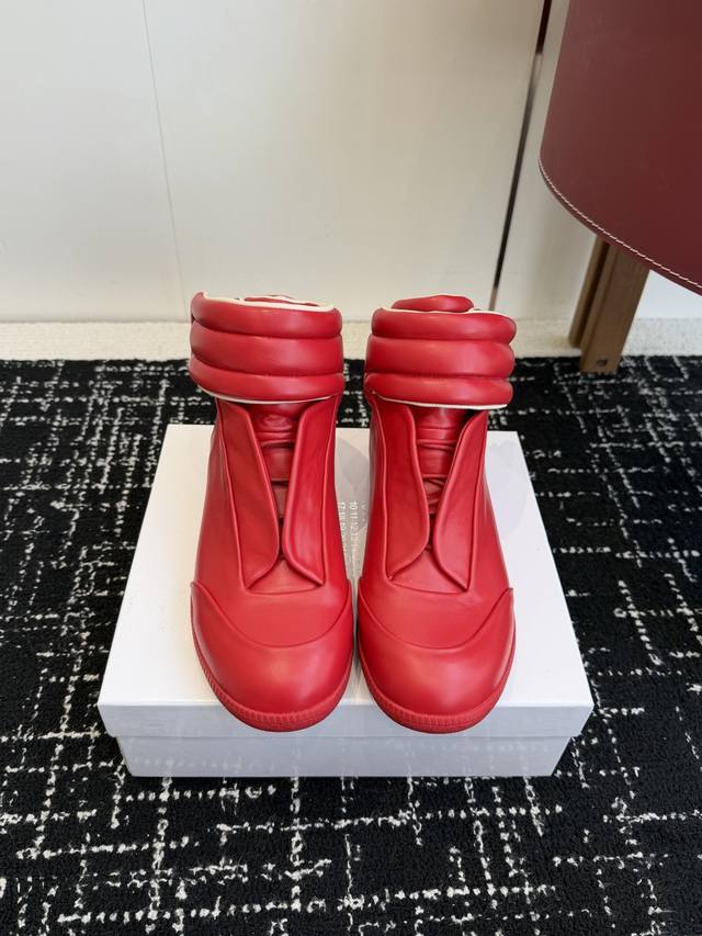 High-quality Maison Margiela Fall/Winter 2025 Couple High-Top Casual Shoes (Ger