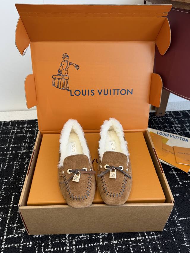 High-quality Louis Vuitton 25Ss wool flat loafers/driving shoes, made with prem