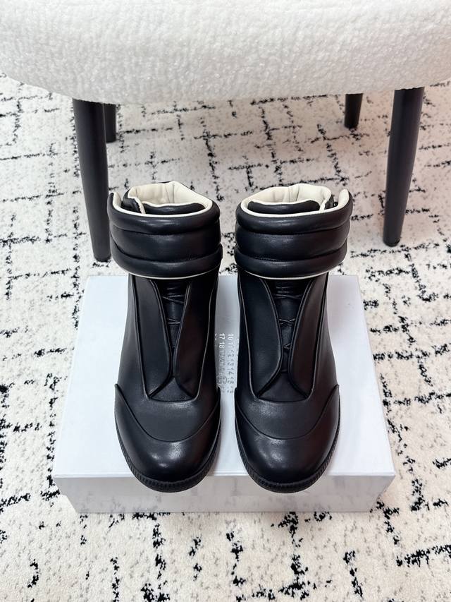 Top-tier Couple's Sneakers Martin Margiela 25 Future Couple's Sneakers High-top