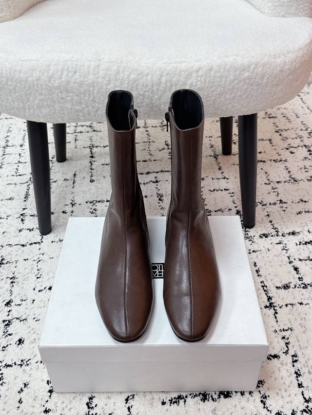 Top Version Toteme Trendy Brand 25 Autumn/Winter New Simple Round Toe Flat Side