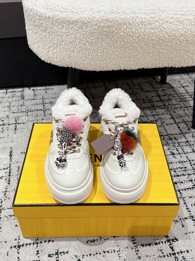 Top-tier version Fendi 25 Match platform wool-lined biscuit shoes, bread shoes,