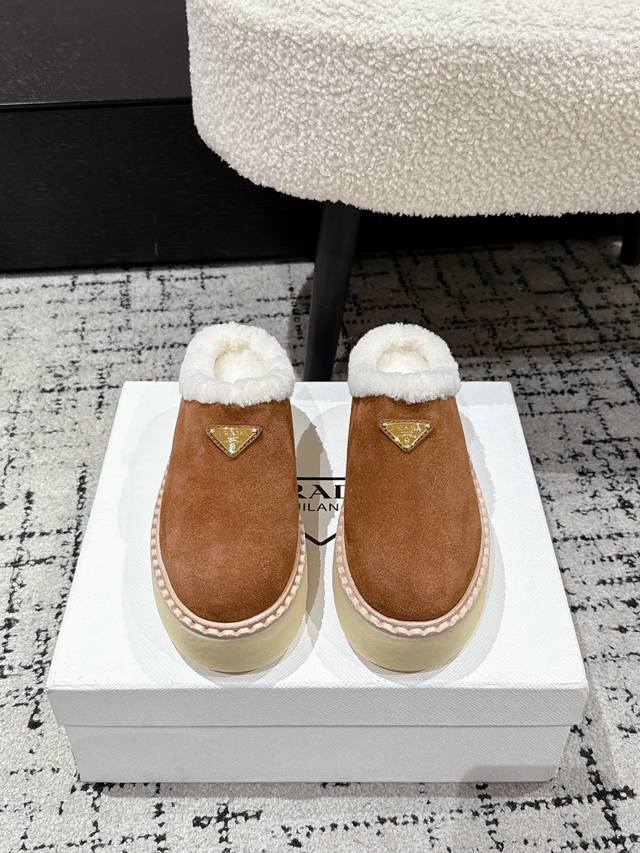 Prada 25 Thick-Soled Casual Wool Slip-On Shoes (Reseller Grade) This sneaker con