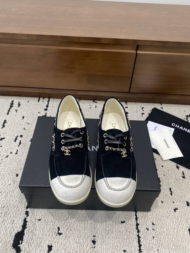 High-quality Chanel single shoes*