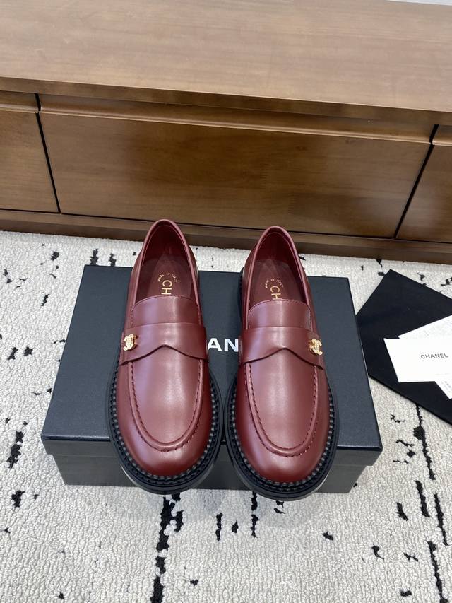 Chanel 25Ss New Chanel Loafers, Autumn/Winter Must-Have, Hot Selling Item. A god