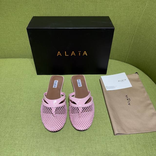 Alaia 2025 Spring/Summer New Flip-Flops Sandals with a fishnet and leather desig