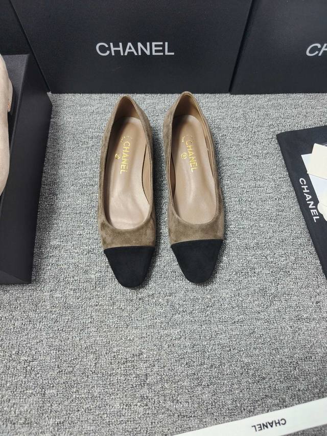 Chan*L Classic Slingback Chanel Ballet Flats Just like Coco Chanel said: Fashion