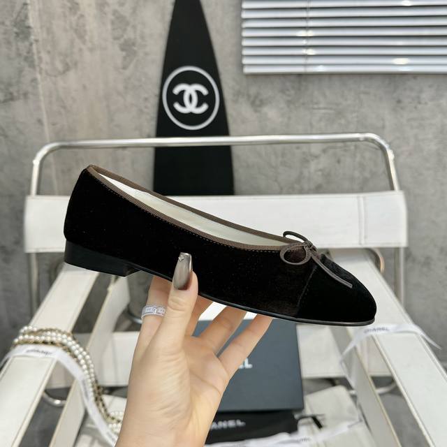 Chanel's latest color, factory price p, top-quality genuine leather sole! Ch***L