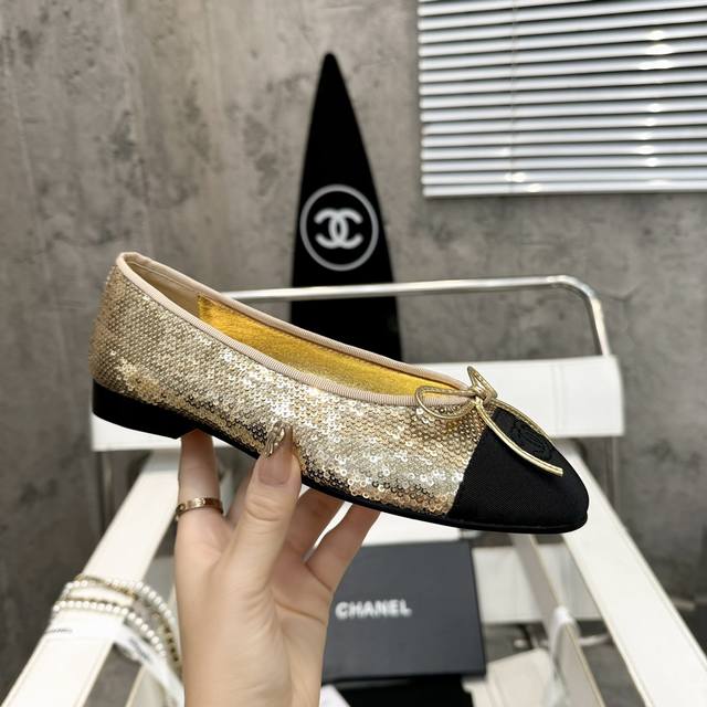 Chanel's latest collection, factory price p Chunky heel square toe color-blocked