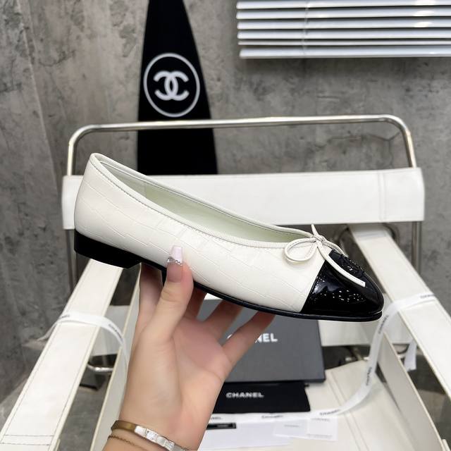 Chanel's latest color, factory price p, top-quality genuine leather sole! Ch***L