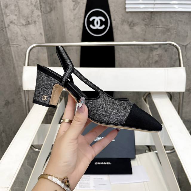 Chanel's latest collection, factory price p Chunky heel square toe color-blocked