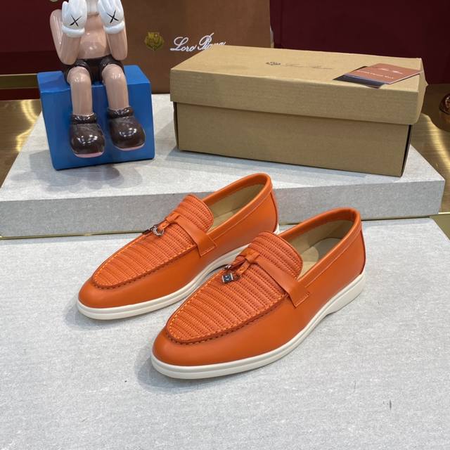 High-quality embroidered loafers, a super popular new style for 2025. Italian h