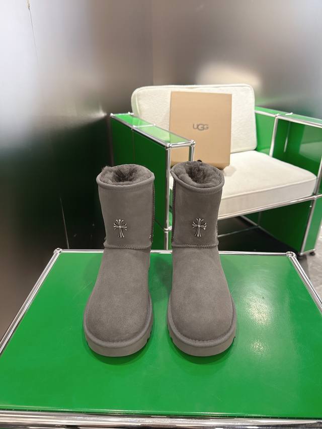 K002 Comehearts x Ugg Collaboration ~ Limited Edition Series Limited edition ser