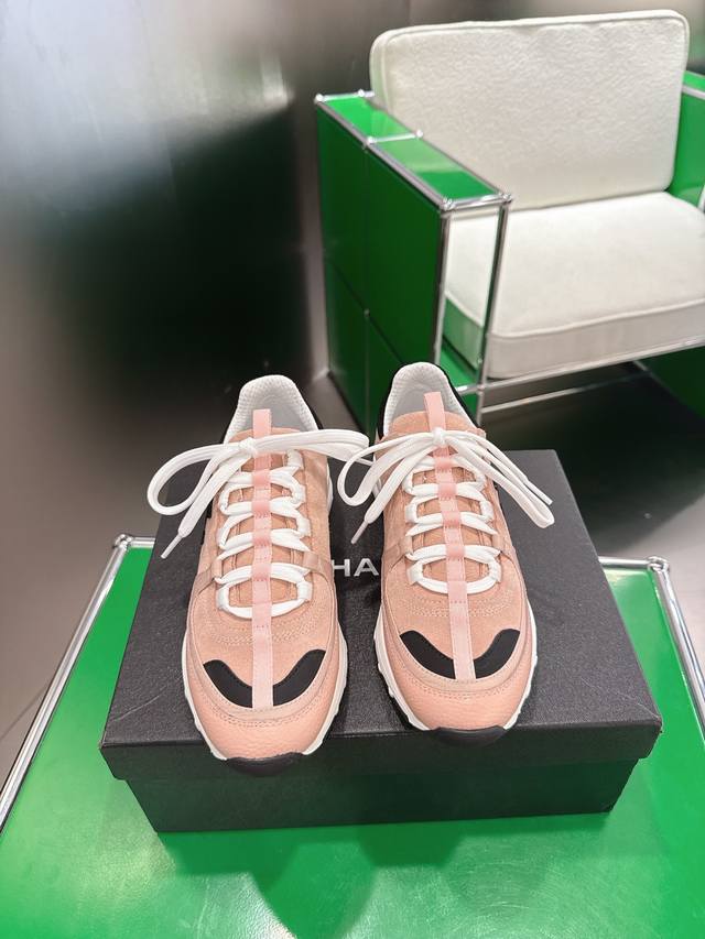 Chanel 2025 Casual Shoes & Sneakers These versatile shoes are absolutely stunnin