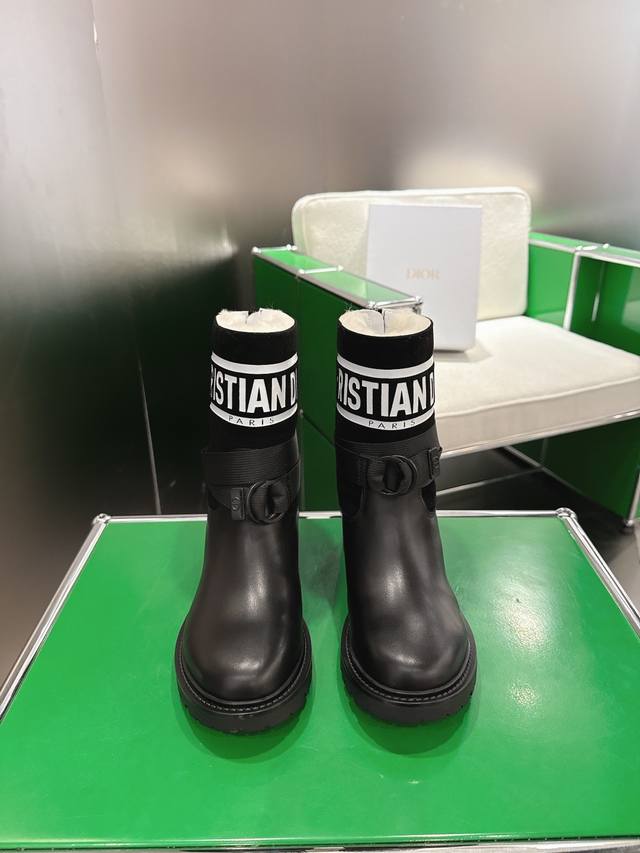 K020 Dior 2026 New D-Major Boots (Sock Boots) These D-Major boots are eye-catchi