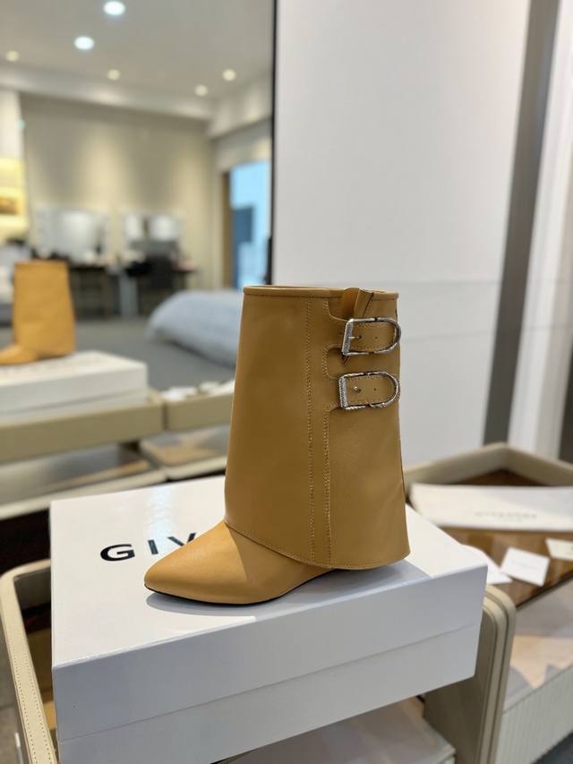 Price: Authentic Givenchy high-heeled ankle boots, top-quality custom version. G