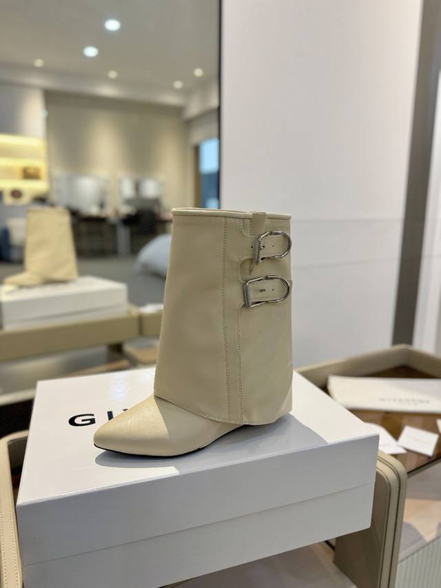 Price: Authentic Givenchy high-heeled ankle boots, top-quality custom version. G