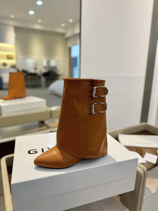 Authentic Counter-Grade Customized Version Givenchy New High-Heeled Ankle Boots,