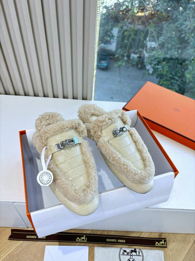 G203 Top-grade *Hermes Teddy Bear Fur Toe Sandals with Shearling and Curled Fur