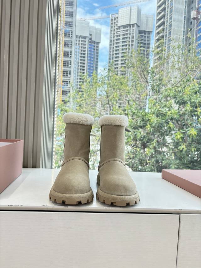 In stock G741 exclusive first release of Miu Miu fur slippers, 2025 Fall/Winter