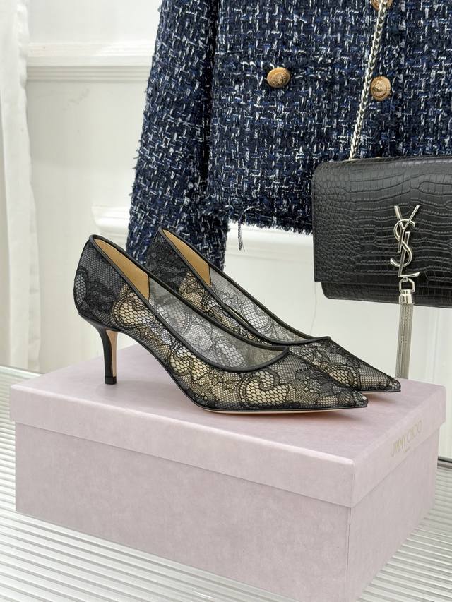 Factory Price Jimmy Choo Classic Lace Pointed-Toe High Heels A super ethereal pa