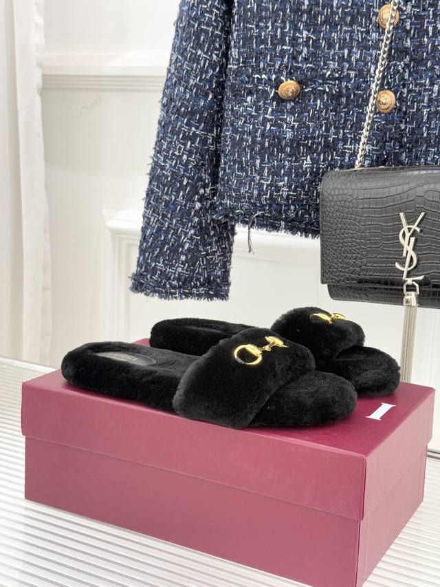 Factory Price Gucci 25Wf Autumn/Winter Horsebit Sandals Strappy Flat Fleece Sand