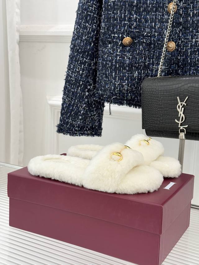 Factory Price Gucci 25Wf Autumn/Winter Horsebit Sandals Strappy Flat Fleece Sand