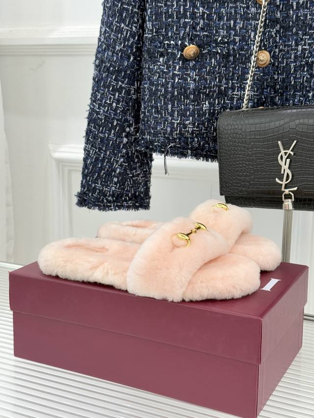 Factory Price Gucci 25Wf Autumn/Winter Horsebit Sandals Strappy Flat Fleece Sand