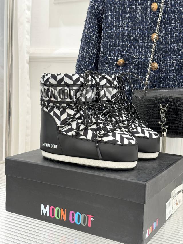 Factory Price Moon Boot Classic Bestselling Ski Boots Snow Boot Series When the