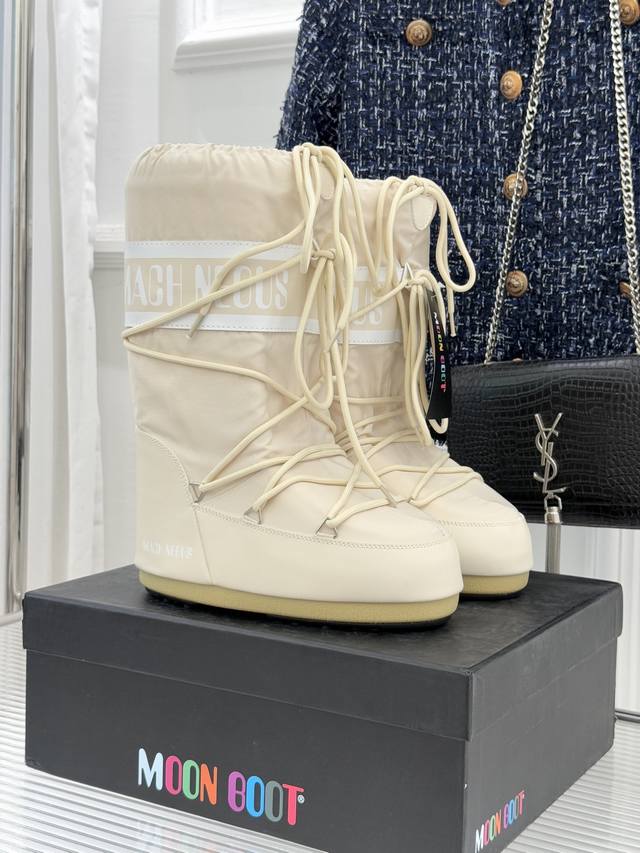 Factory Price Moon Boot Classic Bestselling Ski Boots Snow Boot Series When the