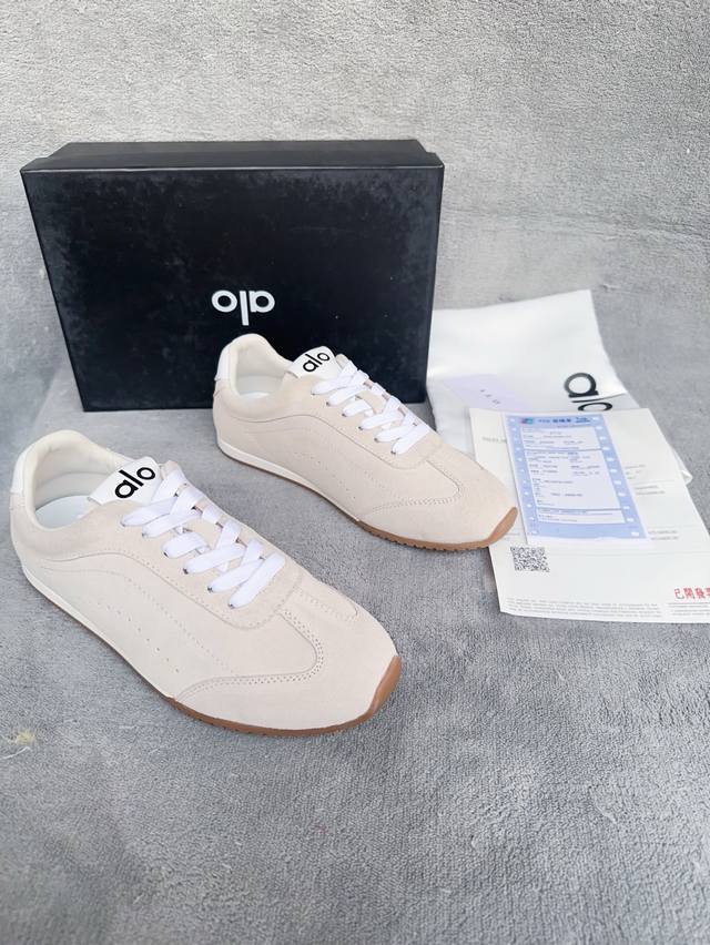 2670 Autumn/Winter Newest Couple Style German Training Shoes Casual Shoes Americ