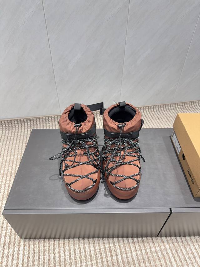 Factory Direct: Exclusive Top-Tier Collaboration Version Moon Boot Moncler Coll