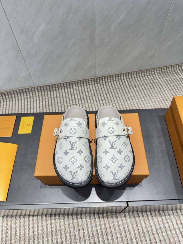 Factory Direct: Exclusive Top-Tier Couple Version L'Or