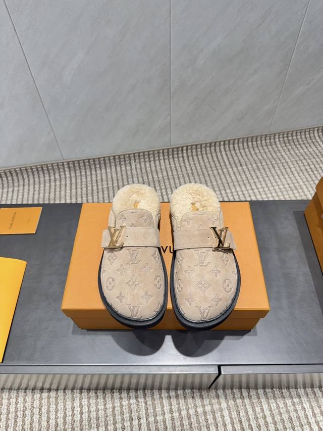 Factory Direct: Exclusive Top-Tier Couple Version L'Or