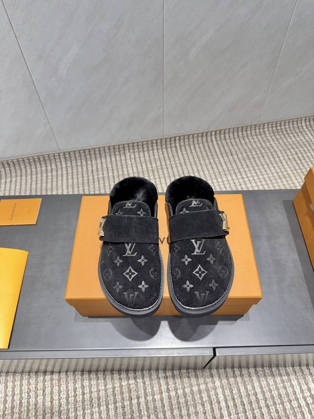 Factory Direct: Exclusive Top-Tier Couple Version L'Or