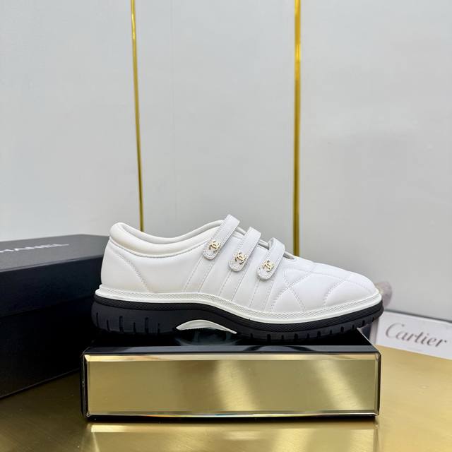 High-quality version Chanel new panda sneakers Chanel 2025Ss hot panda shoes co