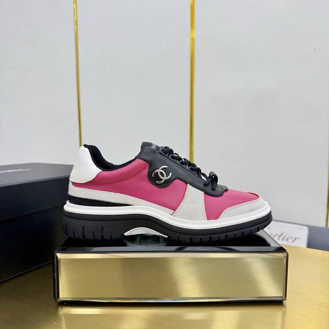 High-quality version Chanel new panda sneakers Chanel 2025Ss hot panda shoes co