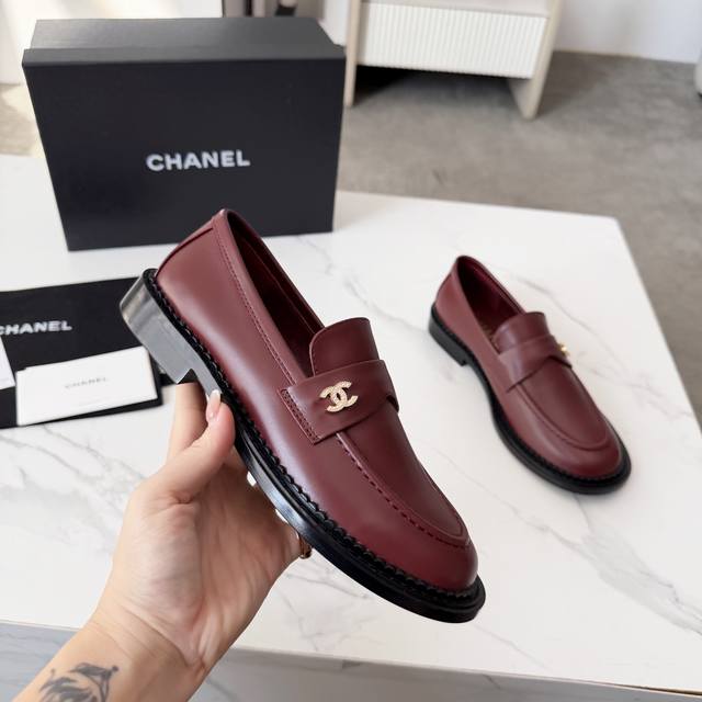 High-quality Chanel single shoes*