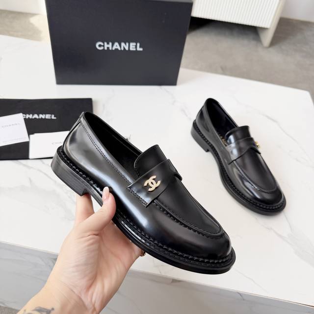 High-quality Chanel single shoes*