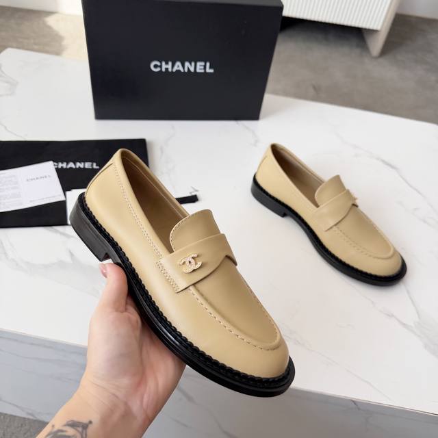 High-quality Chanel single shoes*