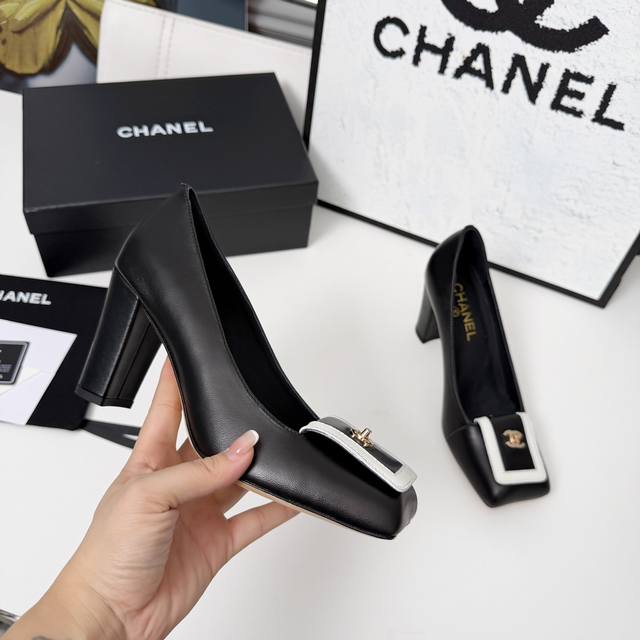 High-quality Chanel single shoes*