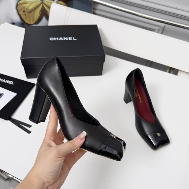High-quality Chanel single shoes*