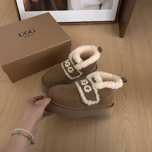 Embroidered Logo Ugg Ankle Boots in Three Colors Shearling Lining Super Lightwei