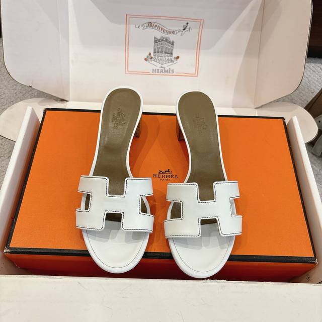 Factory Price Hermes Oasis Sandals, stylish and versatile, super comfortable, e