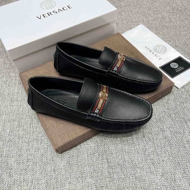 New Verace model, another stunning creation from Verace, captivating the audien