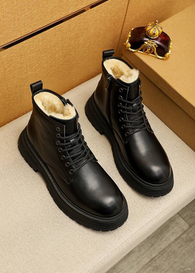 Product Trademark: Ugg Winter High-Top Shoes True to Size: 39-44, 38.45 (Made t