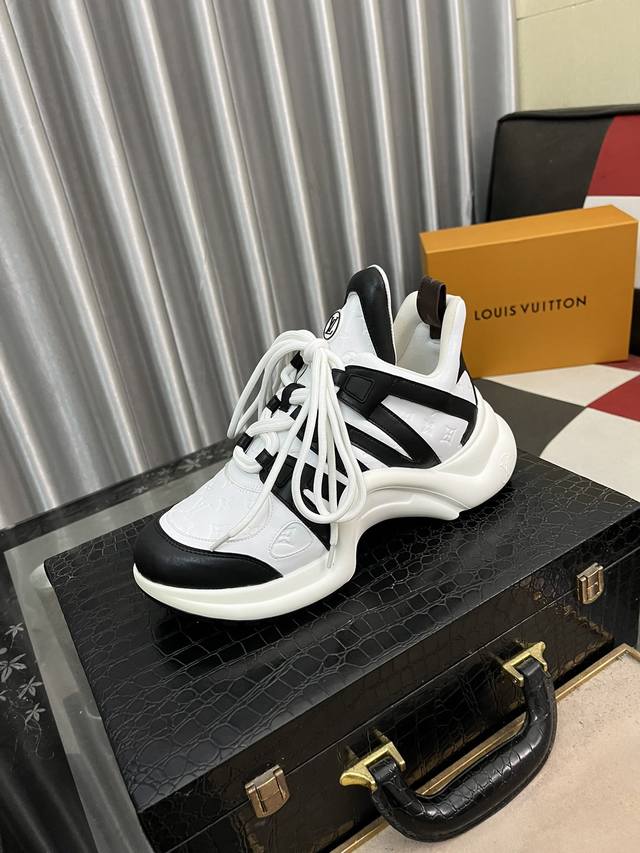 Factory Price (pp): Lv Archlight Sneaker, a sporty dad shoe from the Lv brand. T