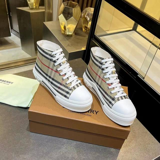Real Price: High-top Burberry retro plaid cotton sneakers, a new color added to