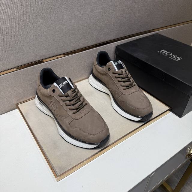 Factory Price (pp Boss) ~ Men's Casual Shoes 2025Z, Available in Sizes 38-44#.