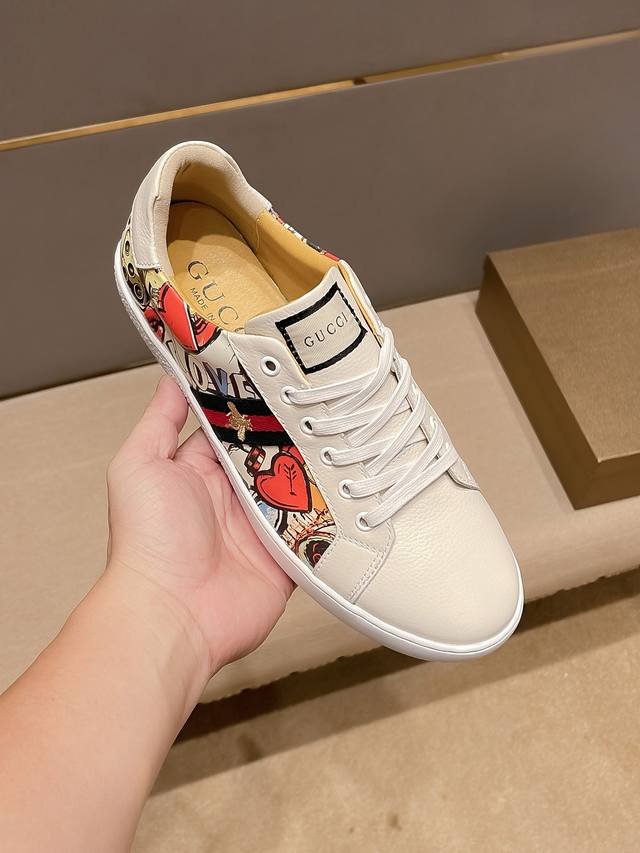 Gucci official business casual new slip-on casual shoes, a hot item among Itali